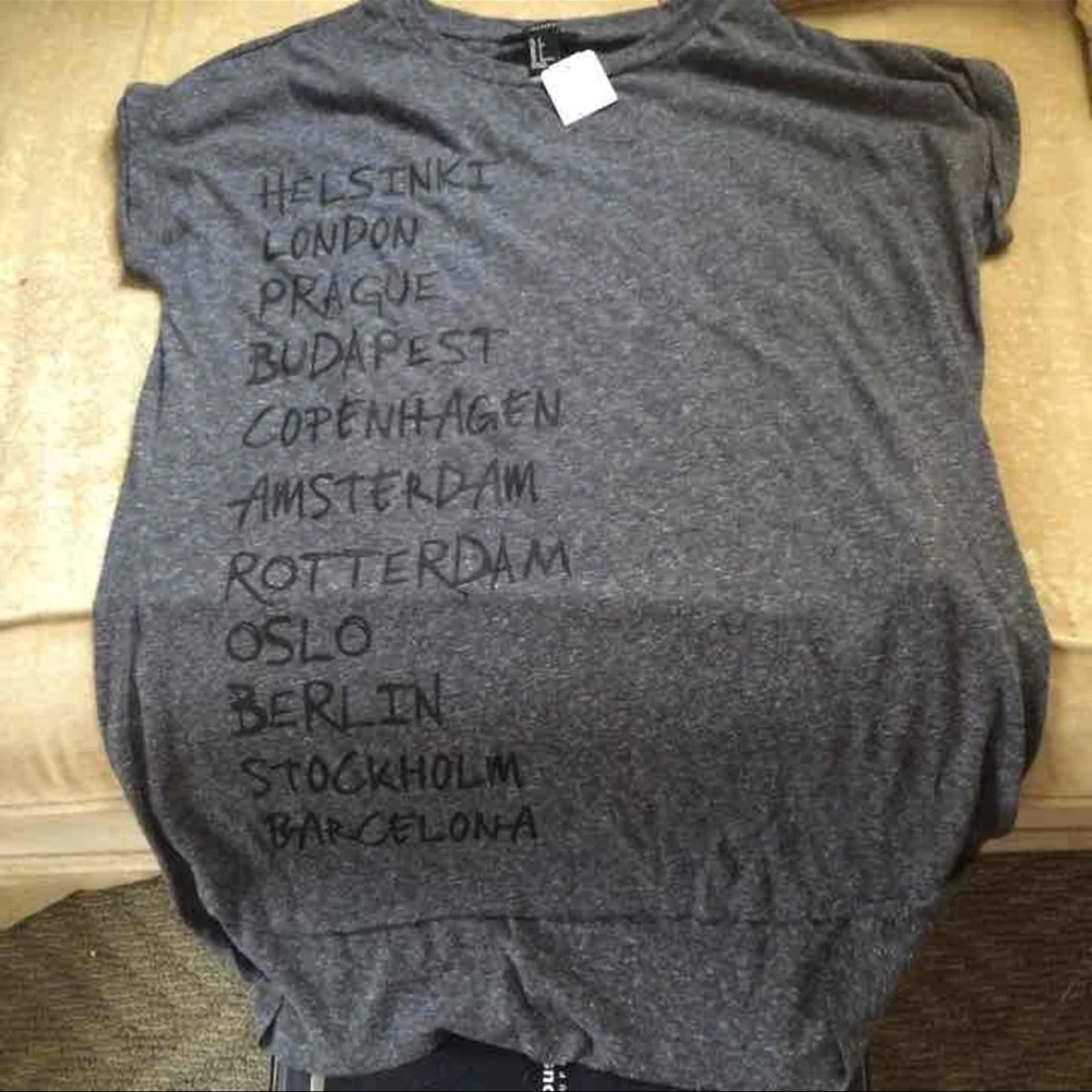 Forever 21 shirt gray Small listed cities NWT